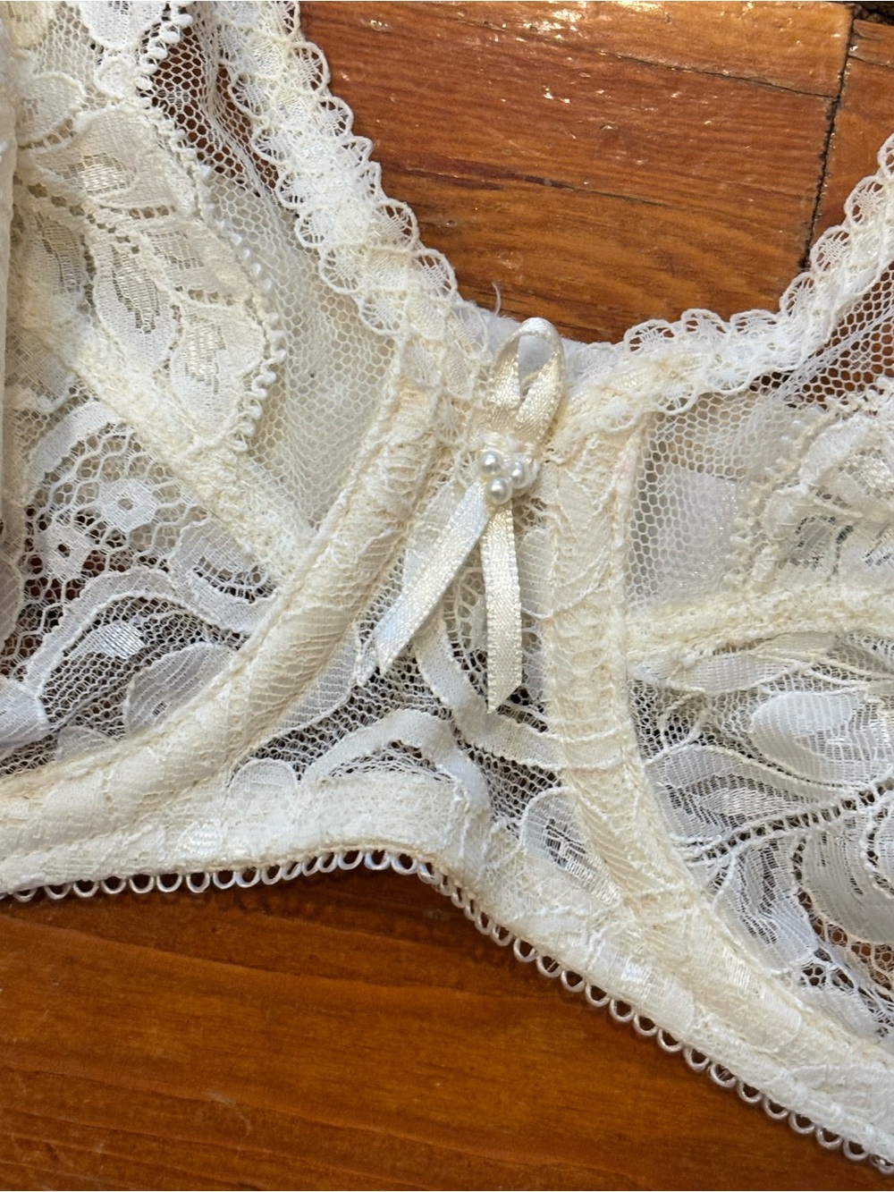 Wacoal-Lovely Lace Bra 34B Cream style 85136 unlined, non-padded - Picture 3 of 4